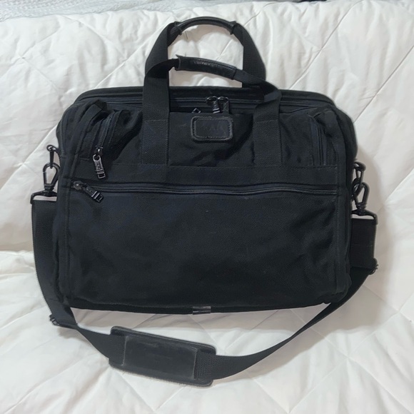 TUMI Corporate Travel Business Expandingbriefcase Bag